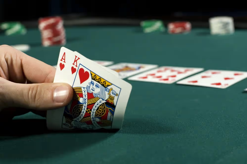 5. 신속한 포커 (Fast-Fold Poker)